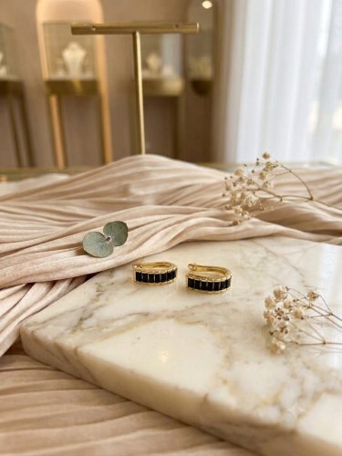 Aretes Cuadros Negros
